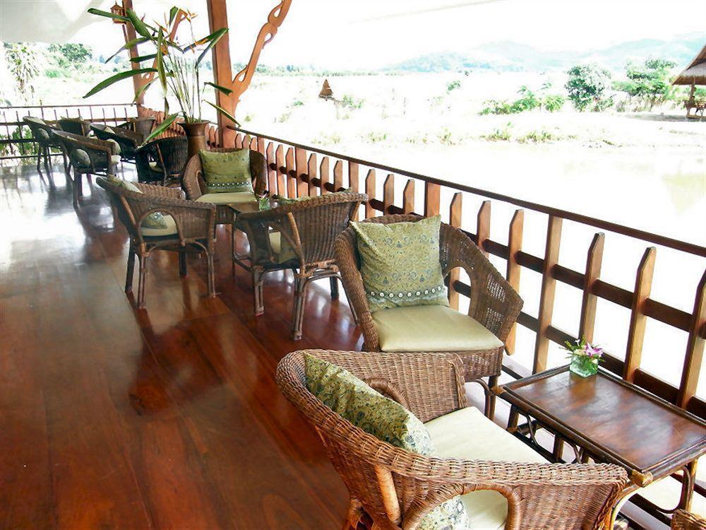 Maekok River Village Resort Mae Ai Exterior foto