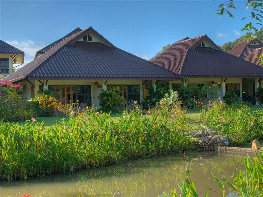 Maekok River Village Resort Mae Ai Exterior foto