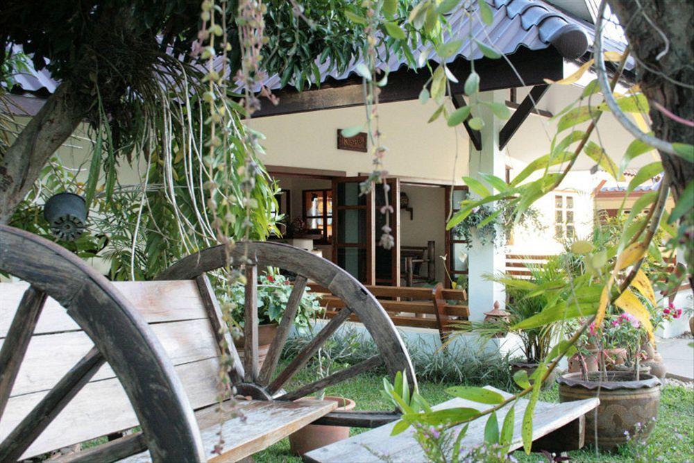 Maekok River Village Resort Mae Ai Exterior foto