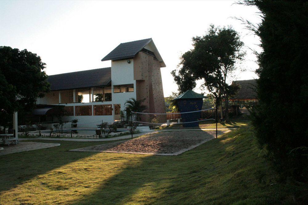 Maekok River Village Resort Mae Ai Exterior foto