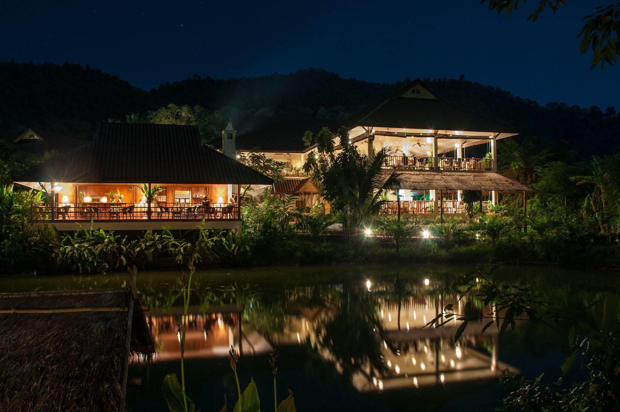 Maekok River Village Resort Mae Ai Exterior foto