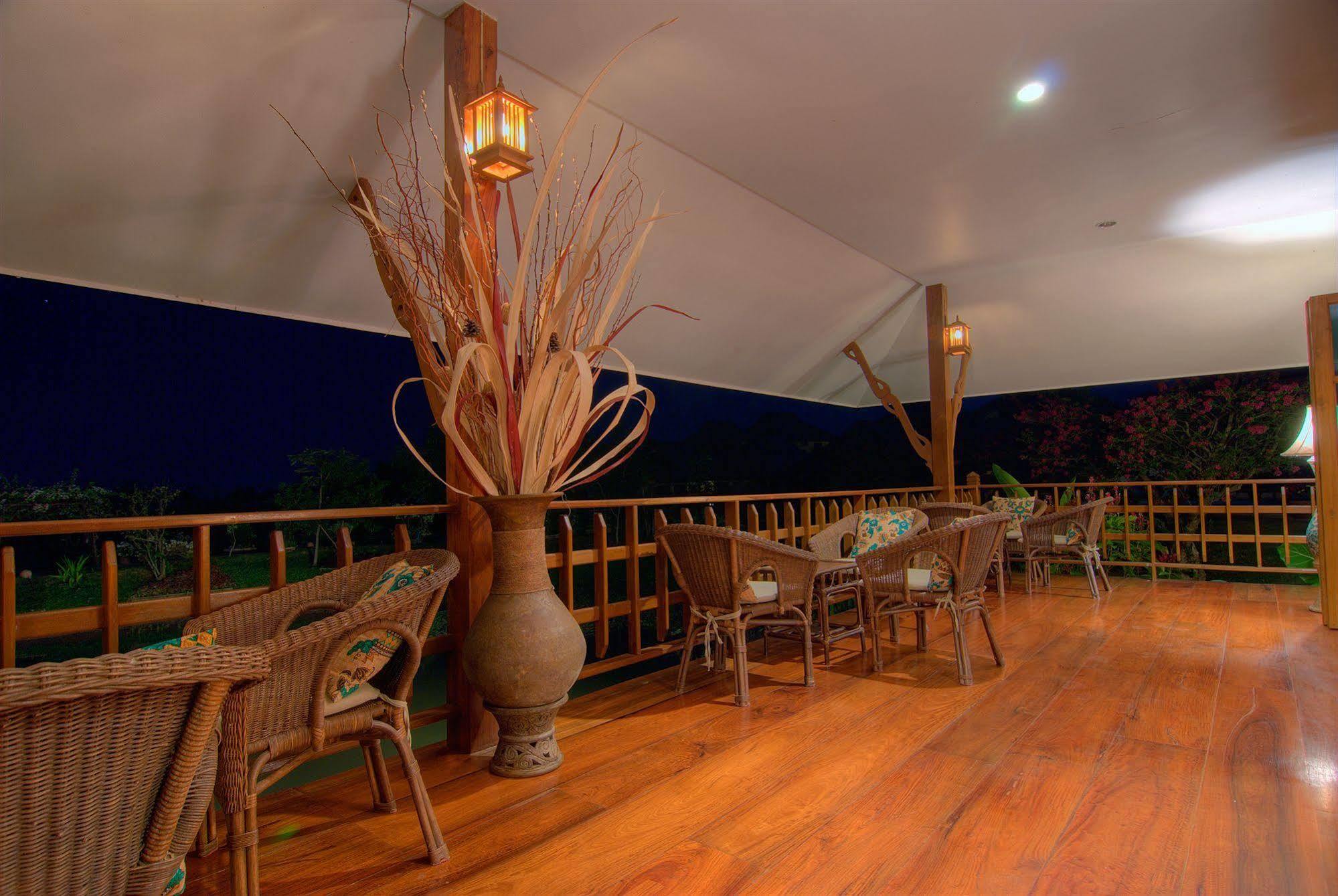 Maekok River Village Resort Mae Ai Exterior foto